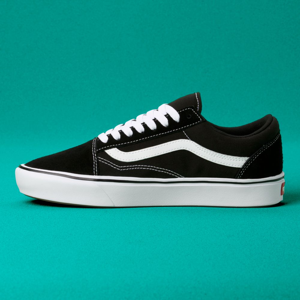 Dámské Classic Vans ComfyCush Old Skool Černé Bílé | YO3470829