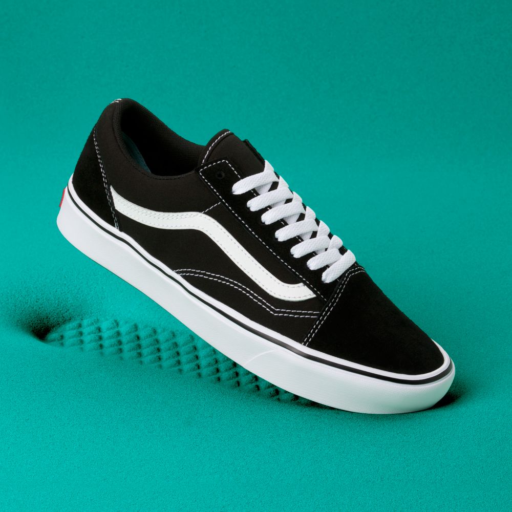 Dámské Classic Vans ComfyCush Old Skool Černé Bílé | YO3470829