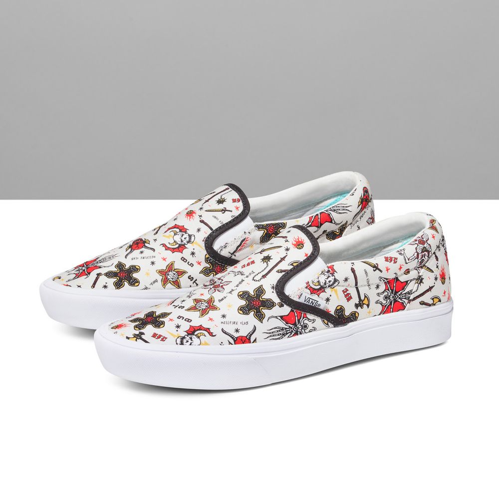 Dámské Classic Vans Stranger Things Customs Hellfire Club ComfyCush Viacfarebný | PL4528197