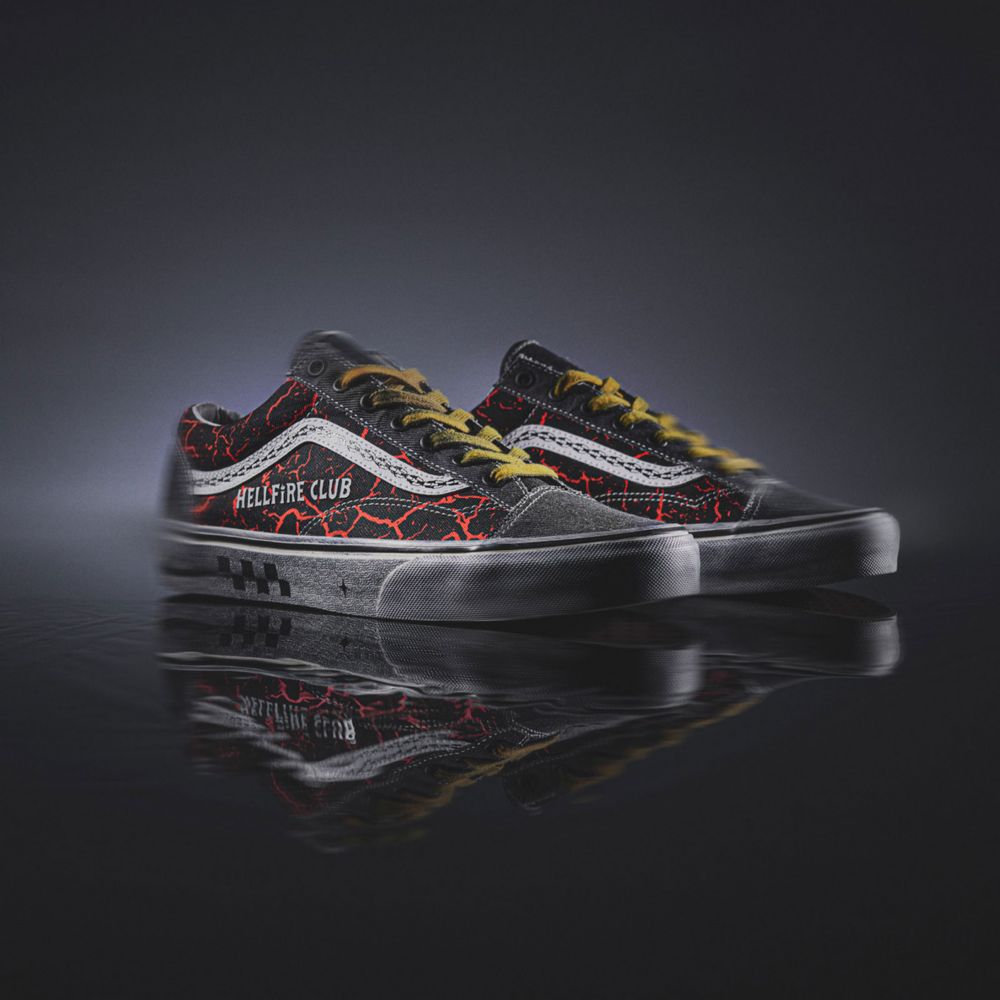 Pánské Classic Vans Stranger Things Style 36 Černé Červené | VR0924873